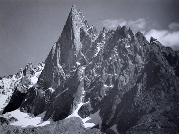 Konrad Sommer: Aiguille du Dru, Schwarzweißfoto, 1965
